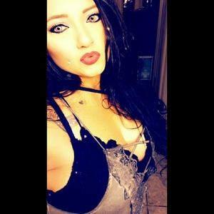 Meet your Posher, Missy